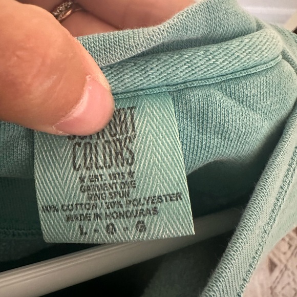 PERFECT FALL STAPLE WITH LEGGINGS - Picture 3 of 3